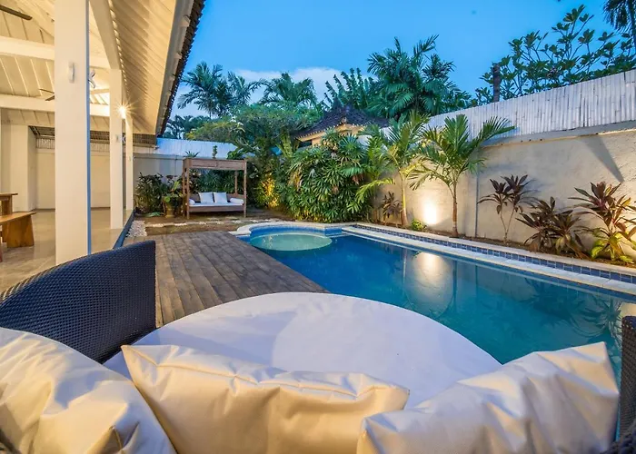 - 2bdr Private Big Pool *